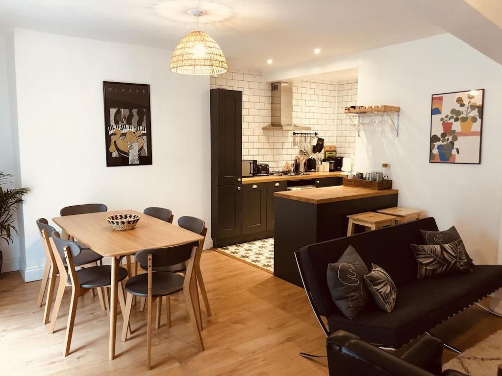 Central Brighton Flat, 3 Bedrooms, Sleeps 6, Close To Shops And Beach 外观 照片