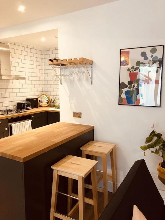 Central Brighton Flat, 3 Bedrooms, Sleeps 6, Close To Shops And Beach 外观 照片
